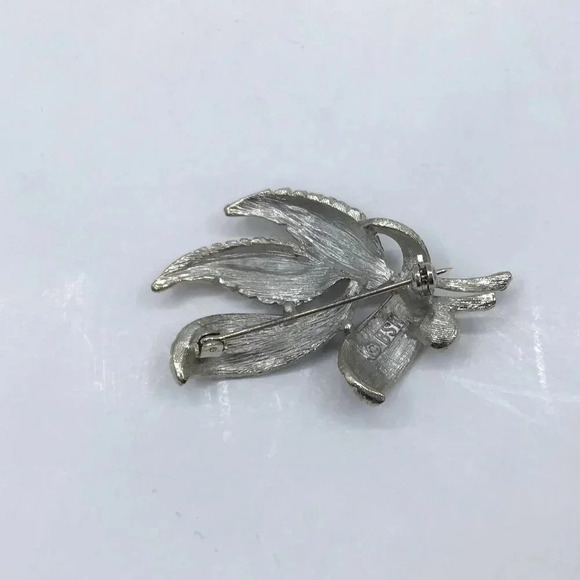 Vintage 1950s BSK Woolworth's Brooch Pin Silver Tone Leaves Feathers Faux Pearl - Picture 10 of 11